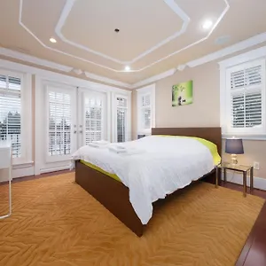 Accommodatie bij particulieren Oakridge Luxury Homestay, Vancouver